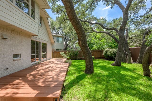 6129 Jumano LN, Austin, TX 78749