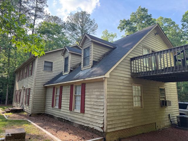 2902 Saddle Drive, Durham, NC 27712