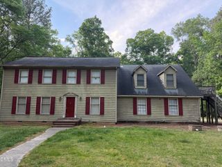 2902 Saddle Drive, Durham, NC 27712