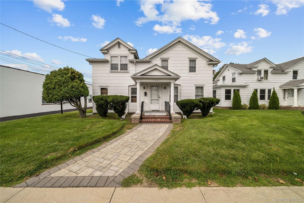 120 N Ocean Avenue, Patchogue, NY 11772 — exterior