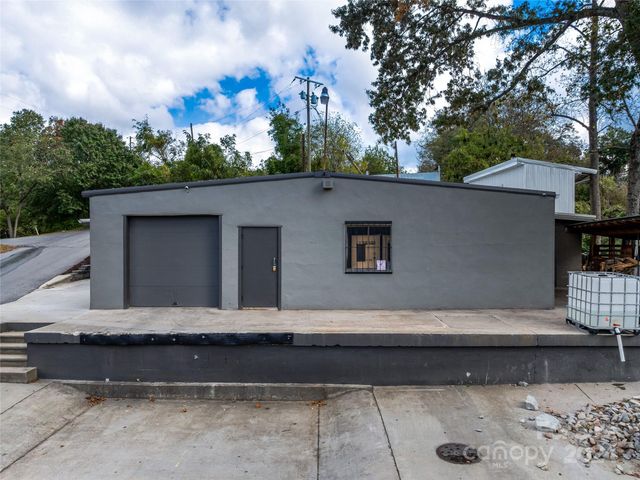 24 Old County Home Road, Asheville, NC 28806