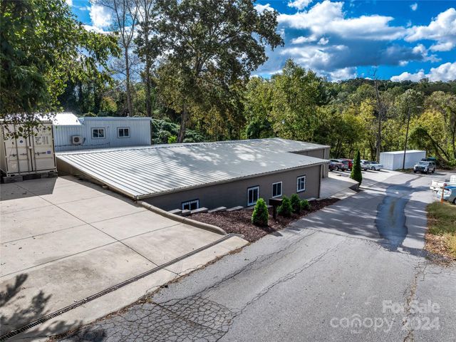24 Old County Home Road, Asheville, NC 28806