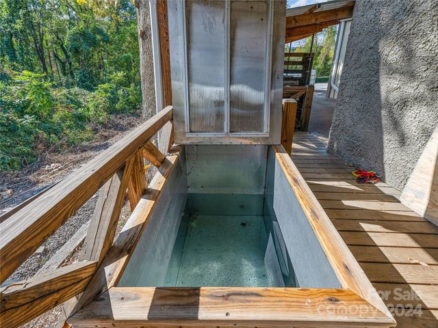 24 Old County Home Road, Asheville, NC 28806