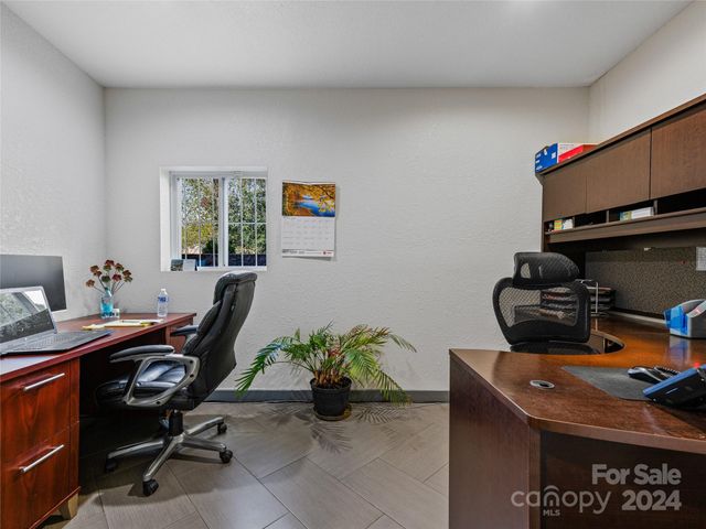 24 Old County Home Road, Asheville, NC 28806