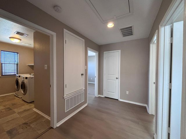 1405 Berlin LN, Austin, TX 78753