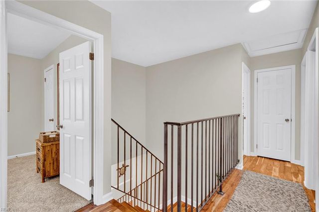 9 Colonial Acres DR, Hampton, VA 23664