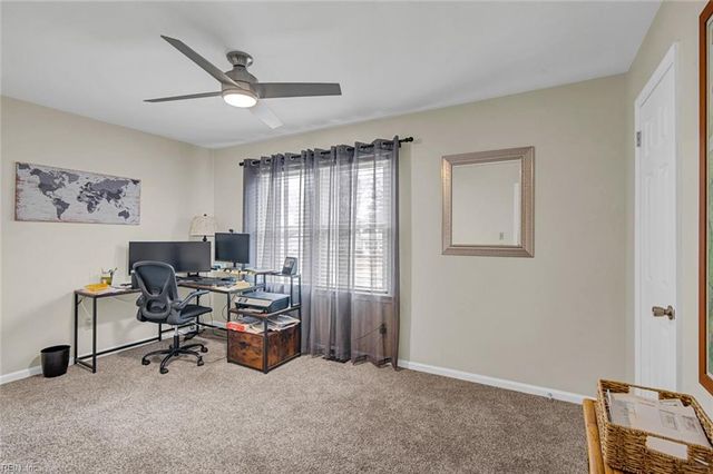 9 Colonial Acres DR, Hampton, VA 23664