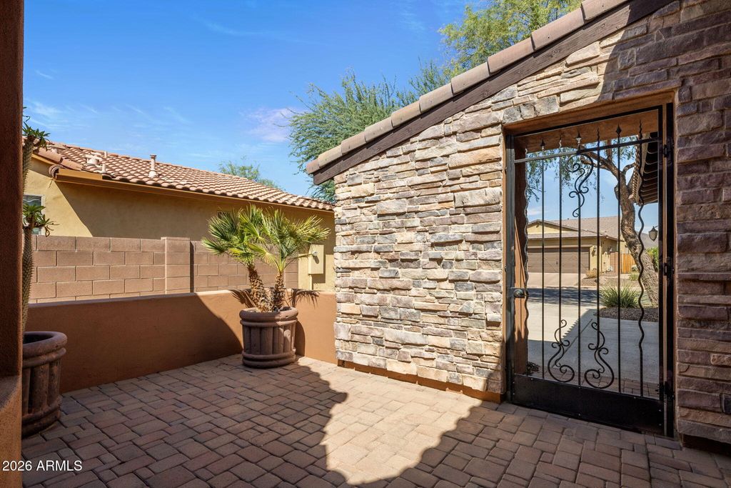 12081 W DESERT MIRAGE Drive, Peoria, AZ 85383 — photo 2