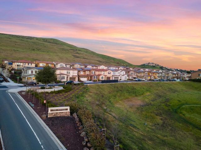 28731 Vista Grande Drive, Hayward, CA 94544