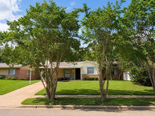 1315 Athens Drive, Mesquite, TX 75149