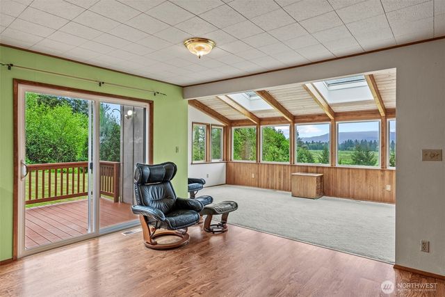 1086 W State Route 4, Cathlamet, WA 98612