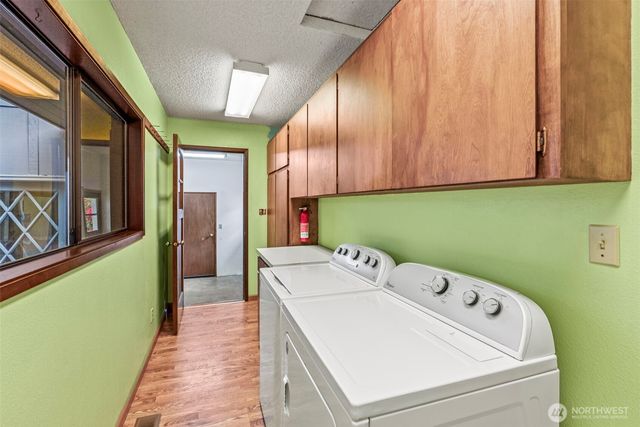 1086 W State Route 4, Cathlamet, WA 98612