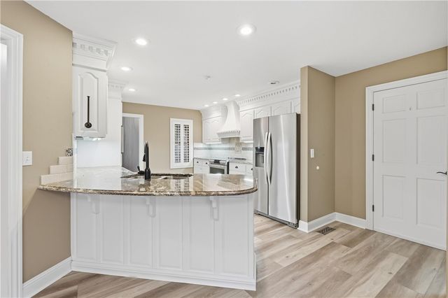 7 Deer RUN, Joplin, MO 64804