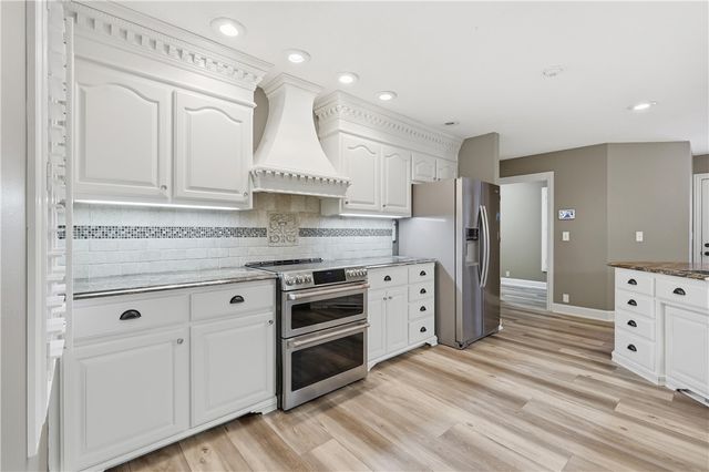 7 Deer RUN, Joplin, MO 64804