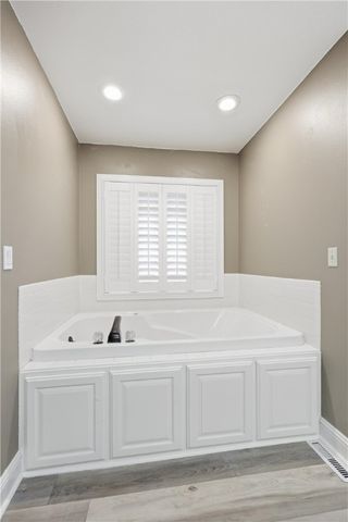 7 Deer RUN, Joplin, MO 64804