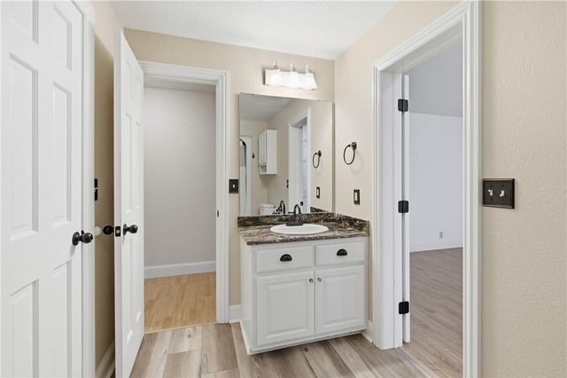 7 Deer RUN, Joplin, MO 64804