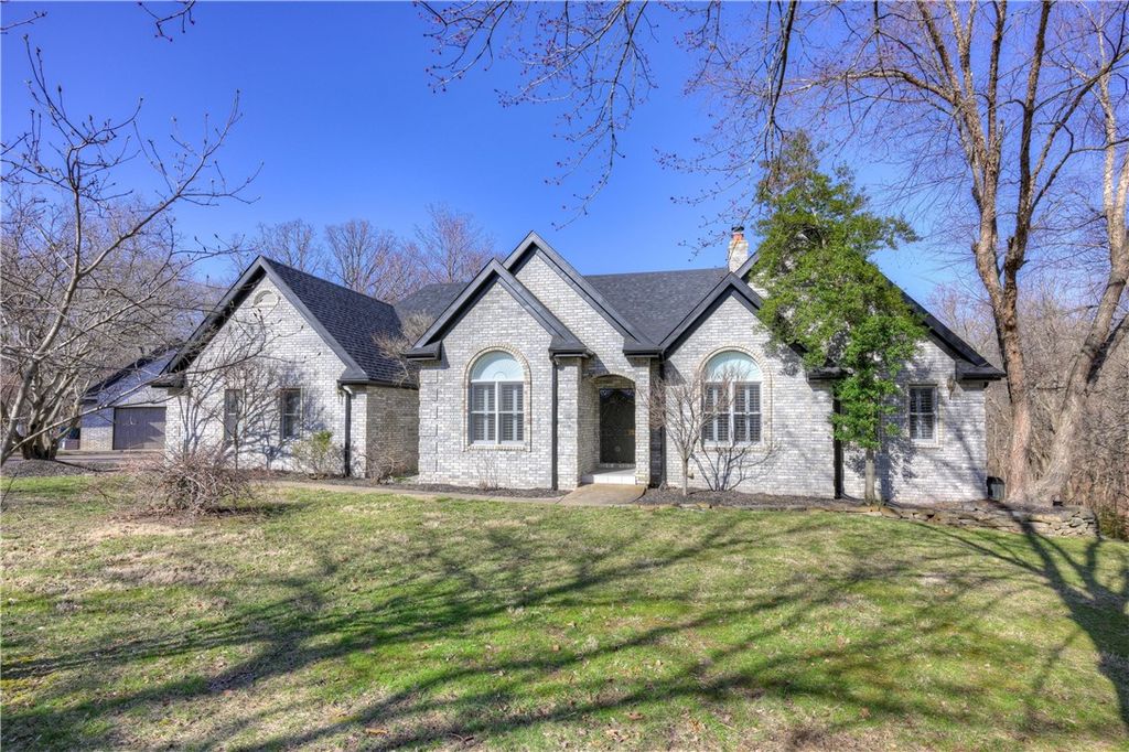 7 Deer RUN, Joplin, MO 64804