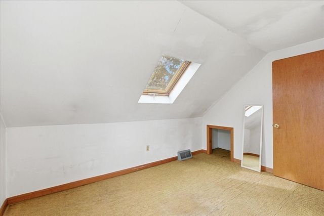 8 Cary Rd, Plymouth, MA 02360