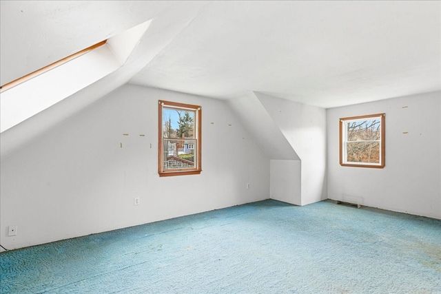 8 Cary Rd, Plymouth, MA 02360