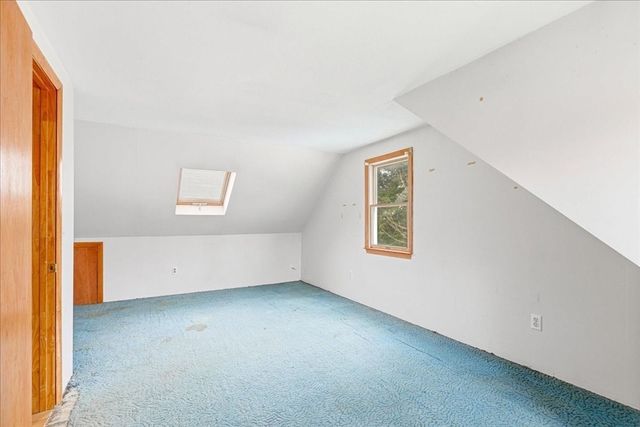 8 Cary Rd, Plymouth, MA 02360