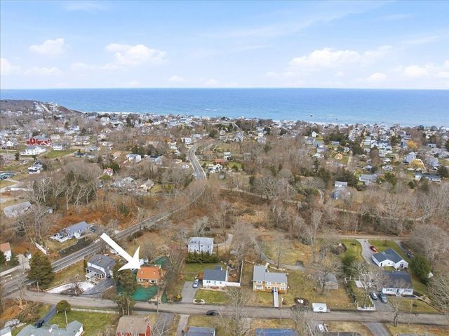 8 Cary Rd, Plymouth, MA 02360