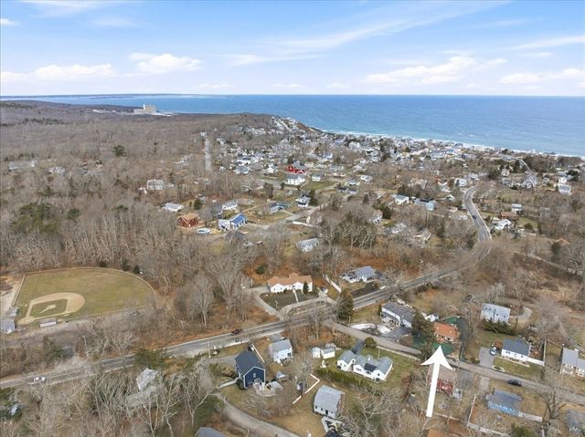 8 Cary Rd, Plymouth, MA 02360