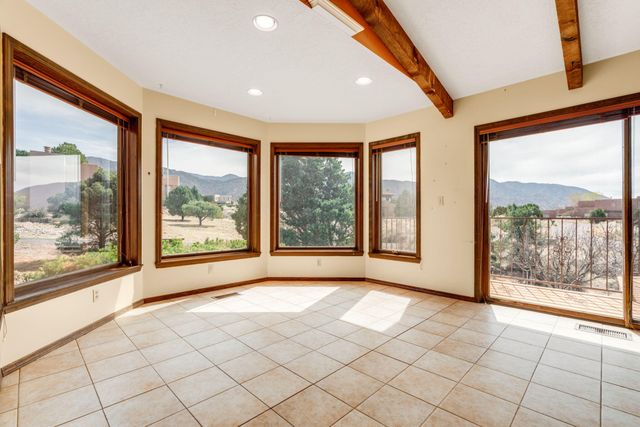 1415 San Rafael Avenue NE, Albuquerque, NM 87122