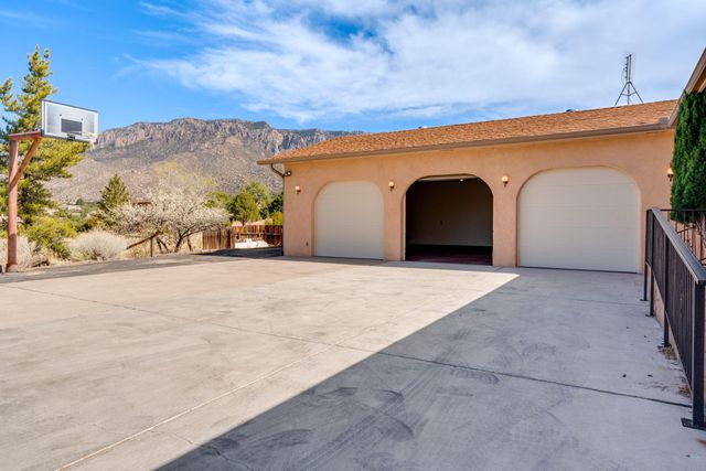 1415 San Rafael Avenue NE, Albuquerque, NM 87122