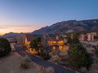 1415 San Rafael Avenue NE, Albuquerque, NM 87122