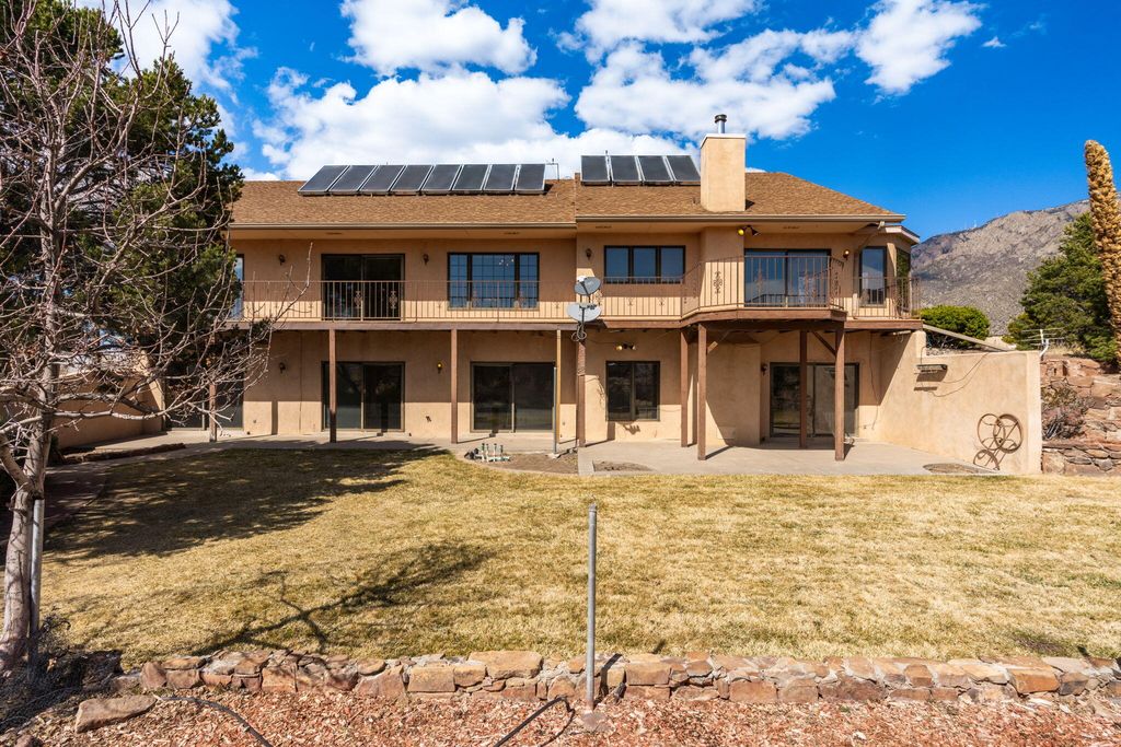 Image 53 of property listing at 1415 San Rafael Avenue NE, Albuquerque, NM 87122