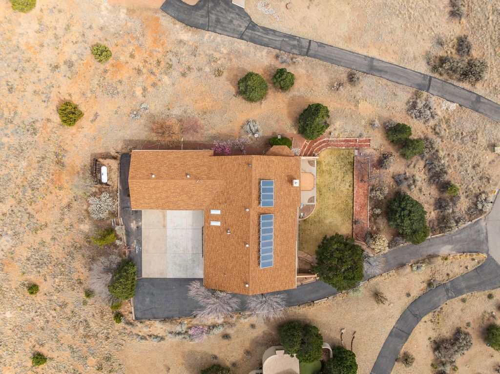 Image 64 of property listing at 1415 San Rafael Avenue NE, Albuquerque, NM 87122