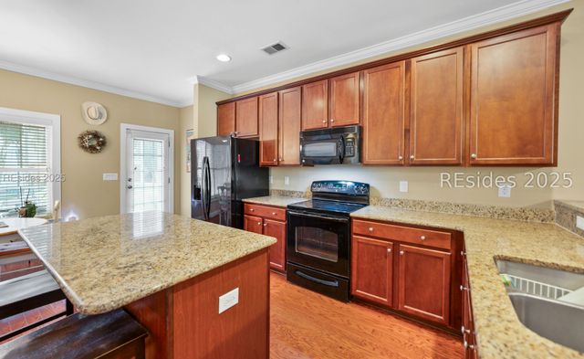 37 Gadwall Dr W, Beaufort, SC 29907