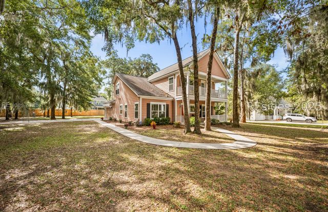 37 Gadwall Dr W, Beaufort, SC 29907