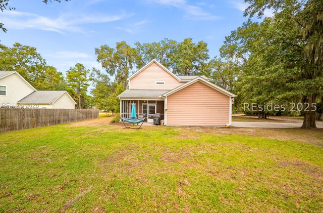 37 Gadwall Dr W, Beaufort, SC 29907