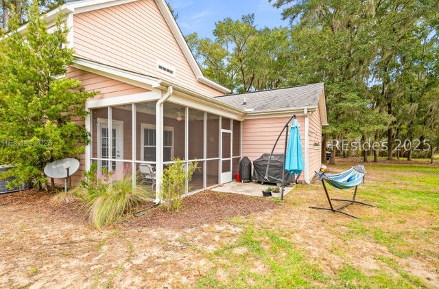 37 Gadwall Dr W, Beaufort, SC 29907