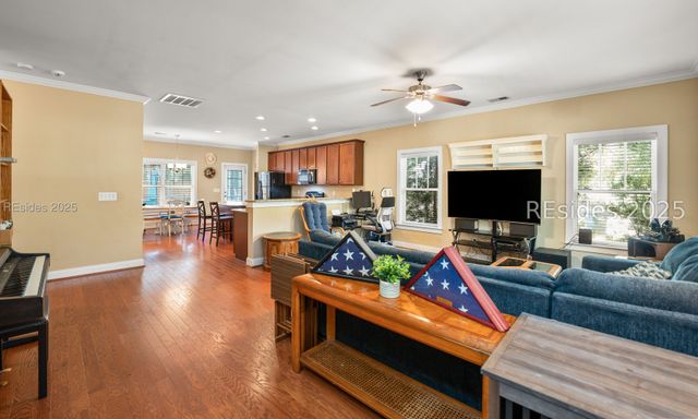 37 Gadwall Dr W, Beaufort, SC 29907