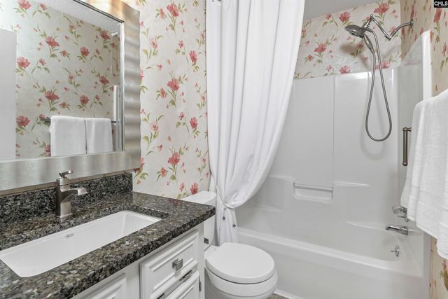 222 Red Leaf Court, Lexington, SC 29073