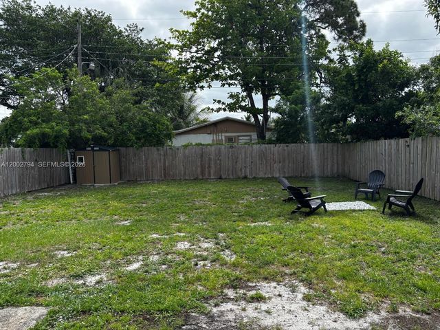 716 NW 15th Way, Fort Lauderdale, FL 33311