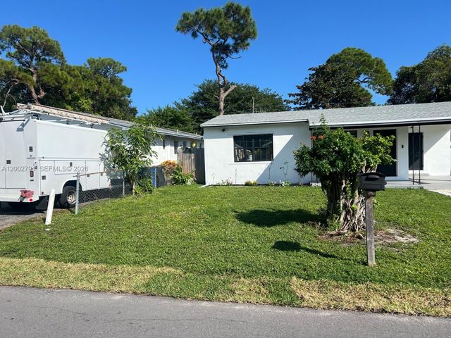 716 NW 15th Way, Fort Lauderdale, FL 33311