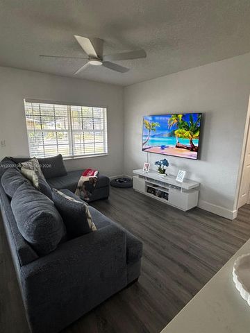 716 NW 15th Way, Fort Lauderdale, FL 33311