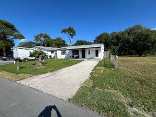 716 NW 15th Way, Fort Lauderdale, FL 33311