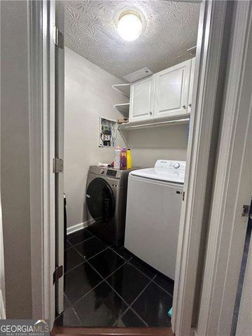 2061 Wildcat Cliffs Lane, Lawrenceville, GA 30043