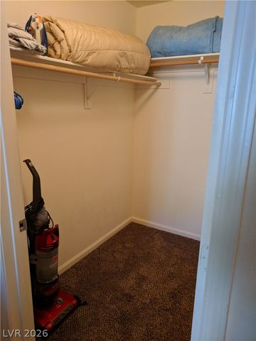 39 East AGATE Avenue 206, Las Vegas, NV 89123