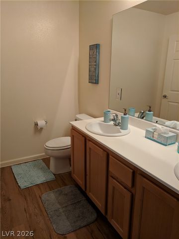 39 East AGATE Avenue 206, Las Vegas, NV 89123