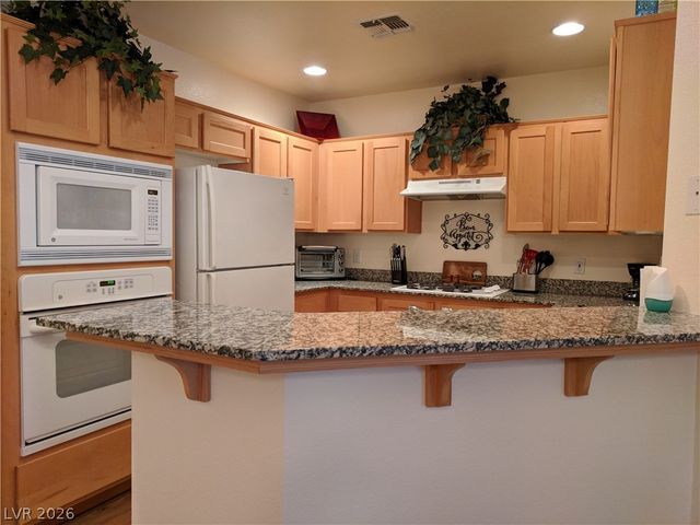 39 East AGATE Avenue 206, Las Vegas, NV 89123