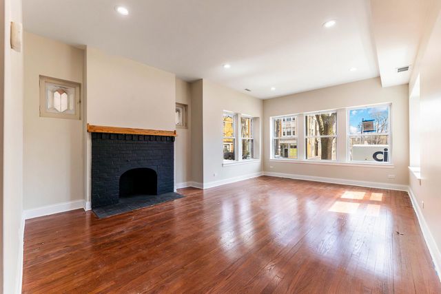 18 S Austin Boulevard 1, Oak Park, IL 60304