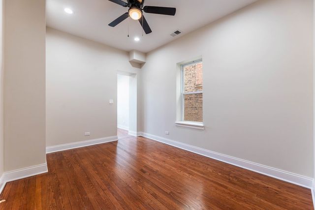 18 S Austin Boulevard 1, Oak Park, IL 60304