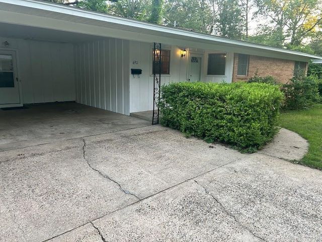 6911 Talmage Drive, Little Rock, AR 72204