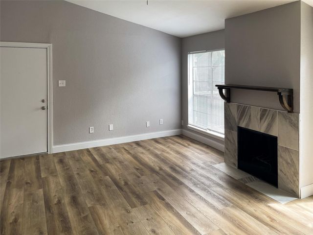 9707 Richmond Avenue 28, Houston, TX 77042