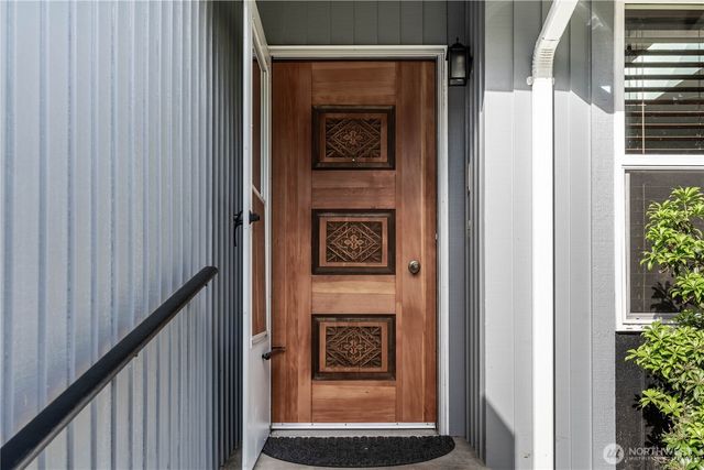 7102 48th Avenue E, Tacoma, WA 98443
